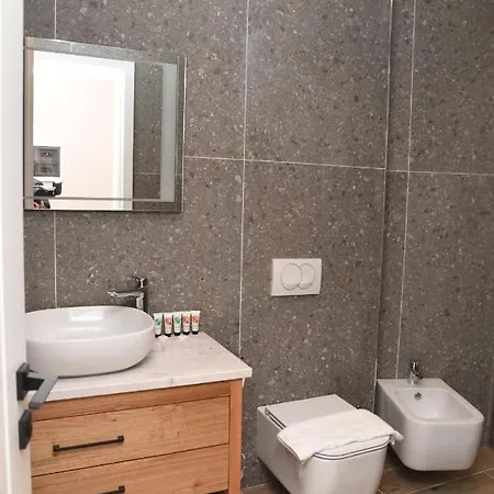 J&d Guest house Korce