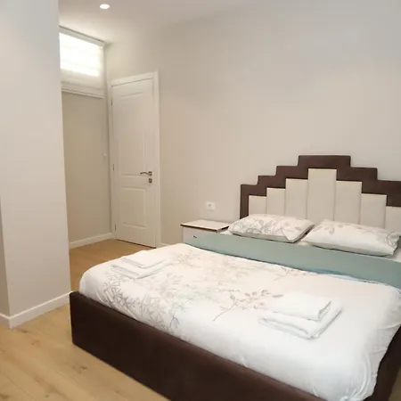 J&d Guest house Korce