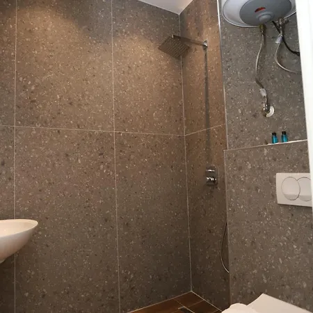 Guest house J&d